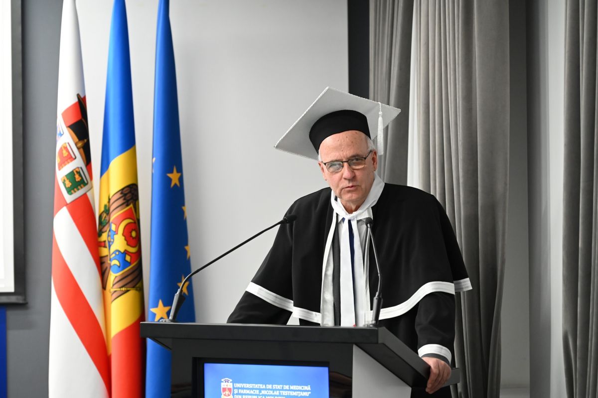 Doctor Honoris Causa of “Nicolae Testemitanu” University title awarding to Emeritus Professor Dan Lucian Dumitrascu